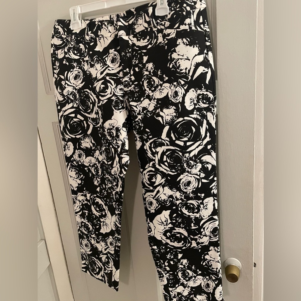 Lord & Taylor Black and White Floral Pants
